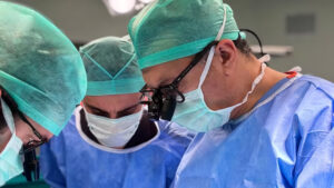 A Physician’s Notes: Science, Clinic, and the Future of Medicine